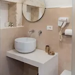 Dama Bianca Boutique