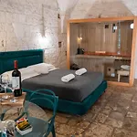 Dama Bianca Boutique