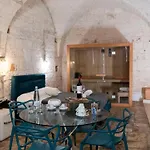 Dama Bianca Boutique 4*