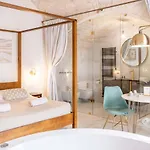 Dama Bianca Boutique Ostuni