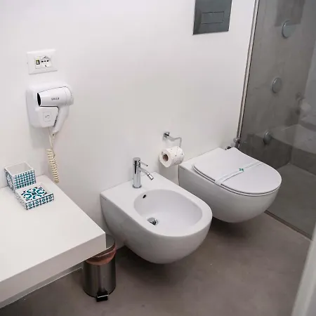 Alojamento de Acomodação e Pequeno-almoço Dama Bianca Boutique 4*