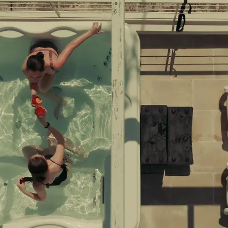 Dama Bianca Boutique فندق مبيت وإفطار 4*