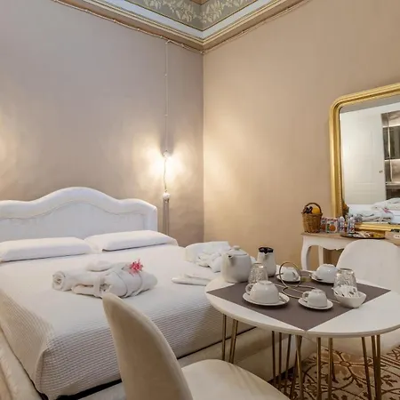 Dama Bianca Boutique 4*