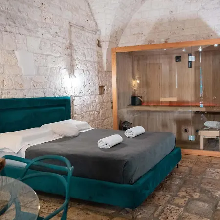 B&B Dama Bianca Boutique 4*