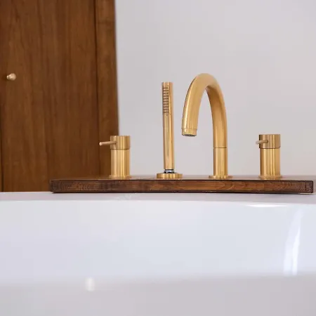 Dama Bianca Boutique B&B 오스투니