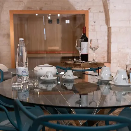 Alojamento de Acomodação e Pequeno-almoço Dama Bianca Boutique Ostuni