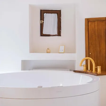 Dama Bianca Boutique