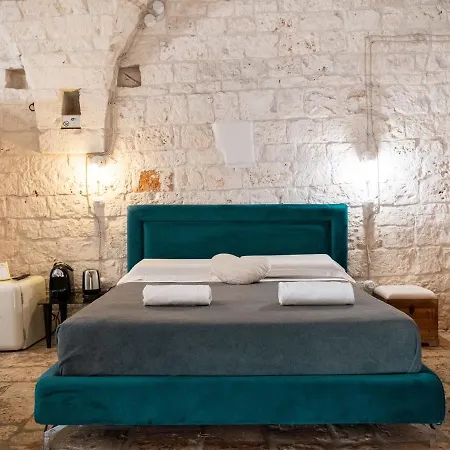 Dama Bianca Boutique