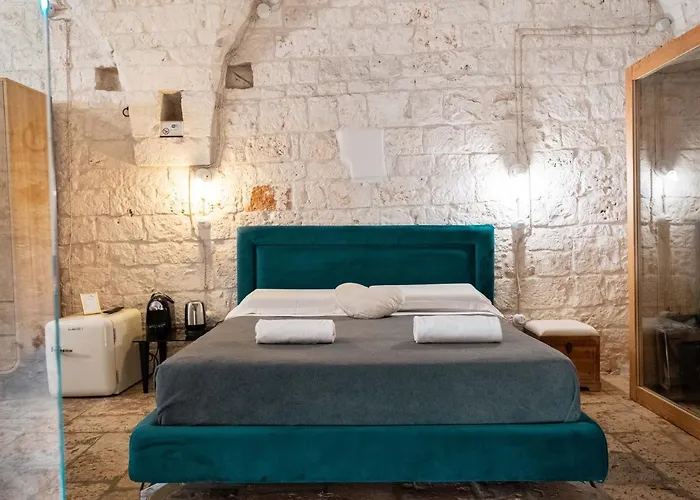 Dama Bianca Boutique